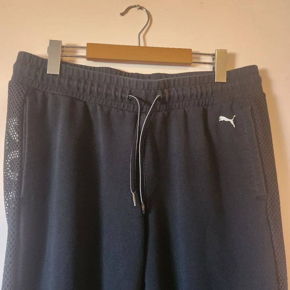 PUMA Black Training Jogger Pants Mesh Side Label Vertical Wordmark Logo Size L - Picture 3 of 5